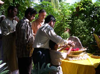 Giridhari Abhiseka