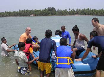 Devotees & Boat