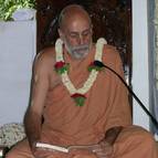 Swami B.B Vishnu giving class