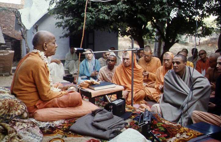 Prabhupada Samadhi Rupa Goswami